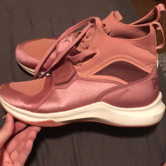 Puma sneakers - Picture 3 of 3